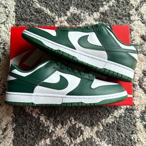 [NEW] Nike Dunk Low 'Michigan State'